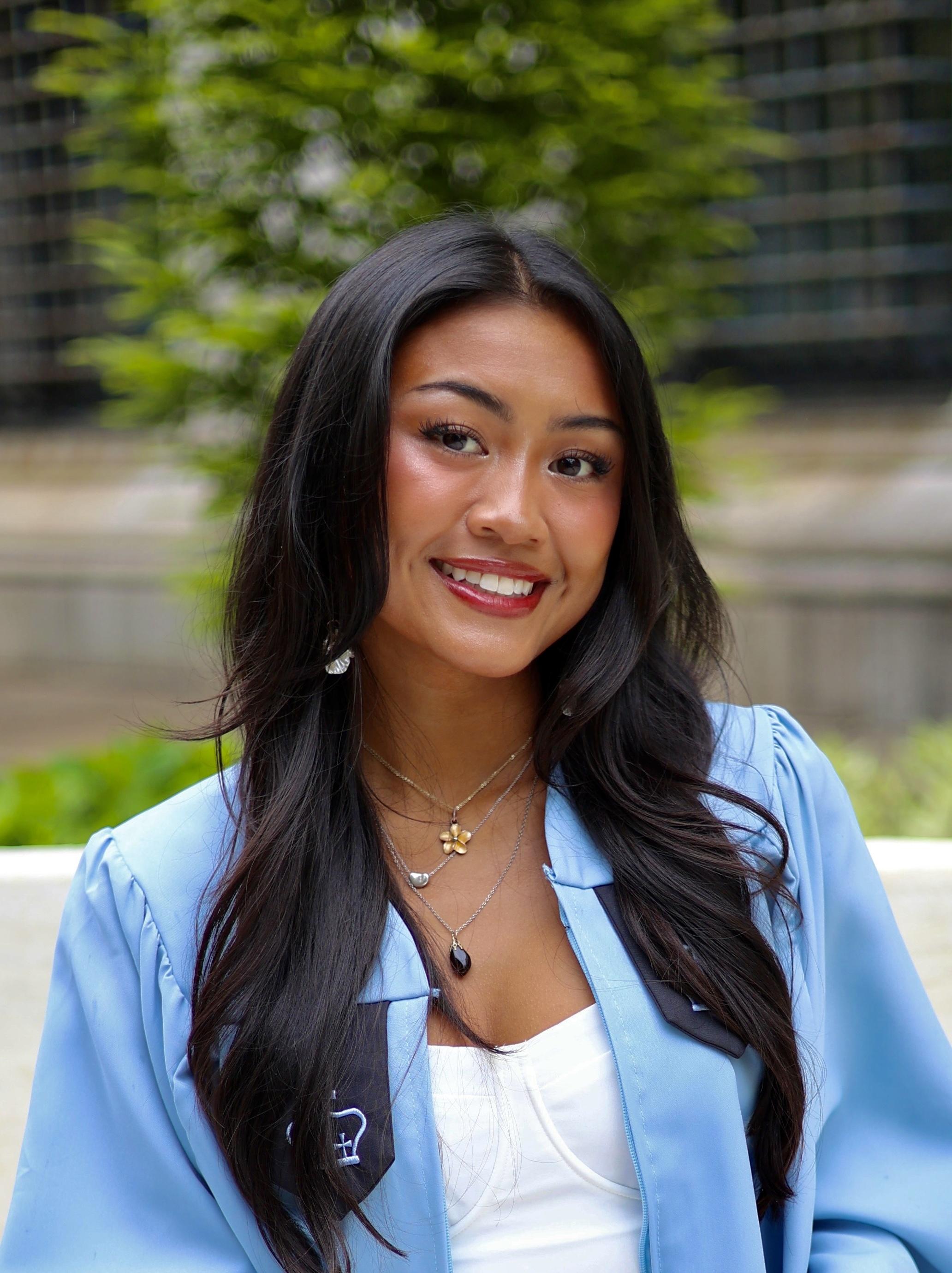 Izzie Angulo, MS